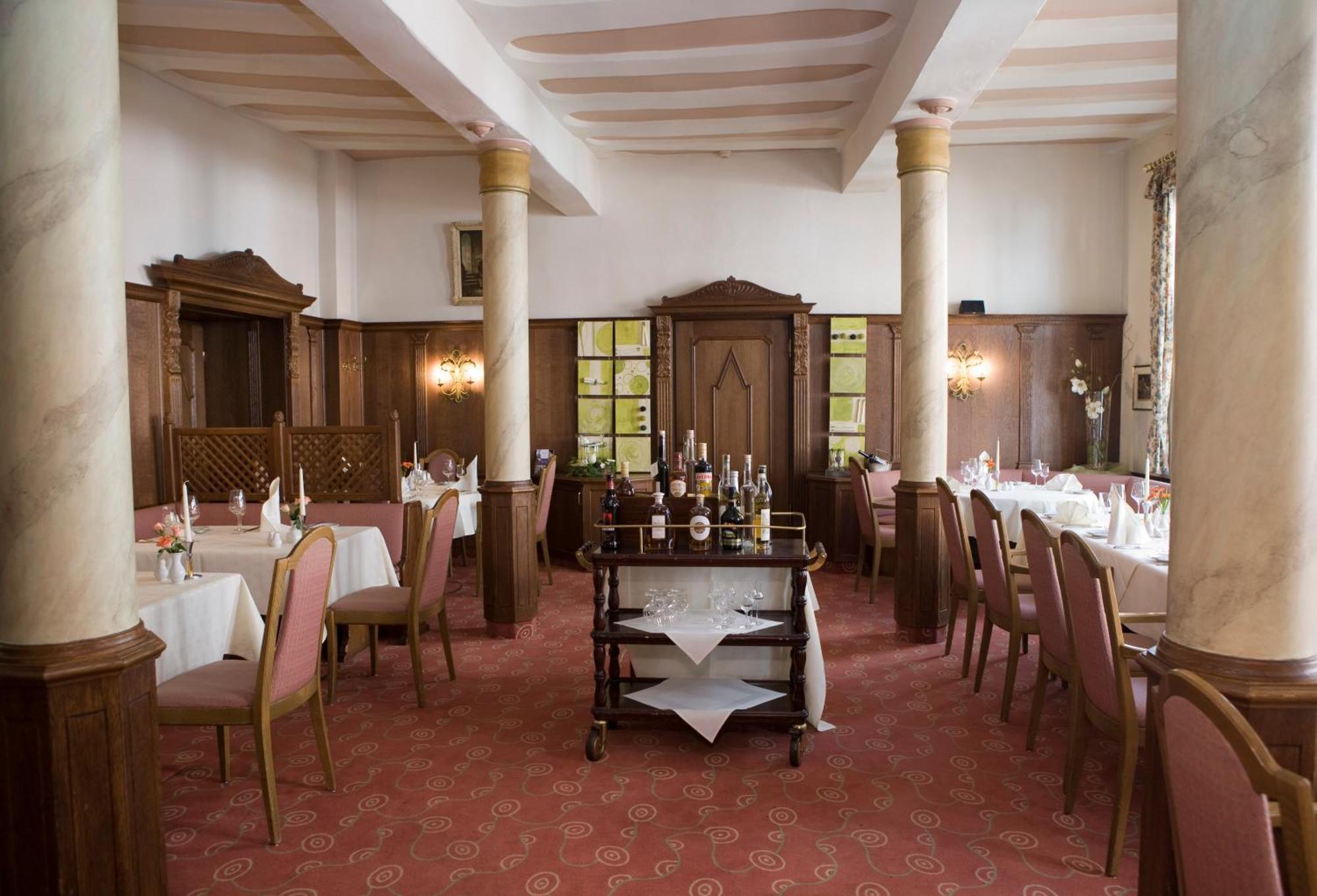 Ringhotel Nassau-Oranien Hadamar Kültér fotó